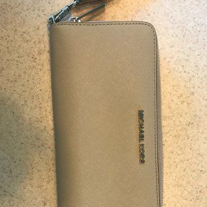 MK grey wallet